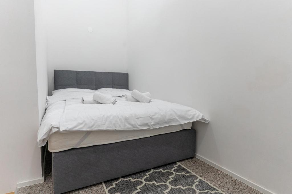 One-Bedroom Apartment – view 2