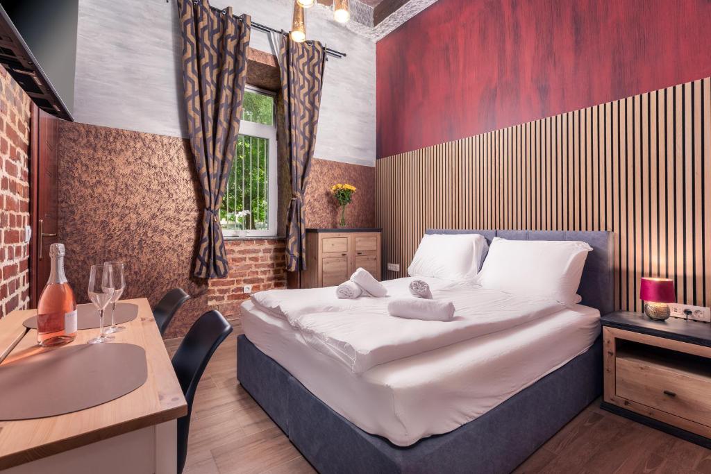 Double Room with Private Bathroom at Villa Sofia