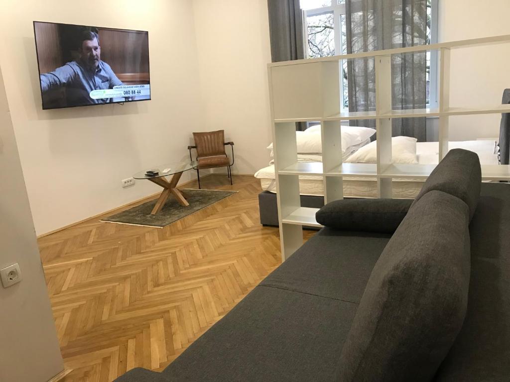 Studio living and sleeping area at Villa Sofia